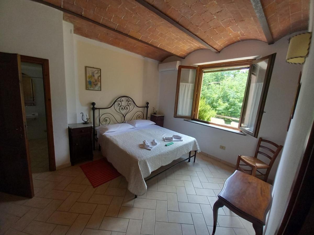 Podere S.Giulia - Casale S.Giulia Riotorto Exterior photo